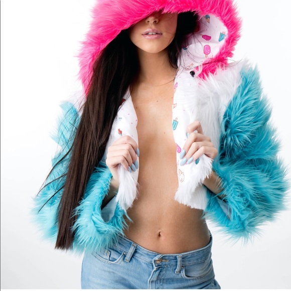 Jackets & Blazers - Multicolored crop jacket (S,M, or L) Jackets & Blazers - Multicolored crop jacket (S,M, or L)